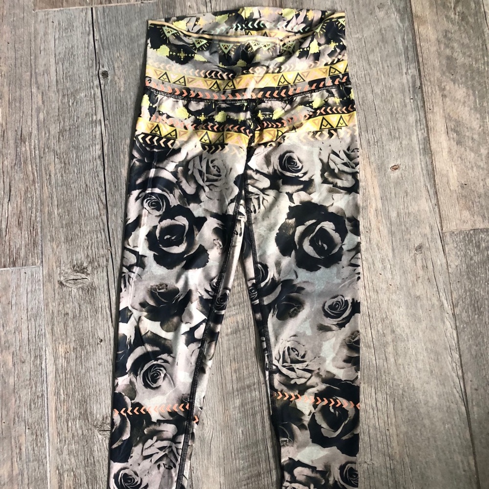 Teeki hot pants